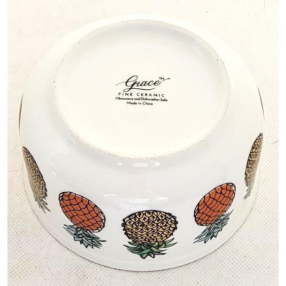 Pet Bowl-Food or Water-Grace Fine Ceramic-Pineapple Design-White-Small - Picture 3 of 7
